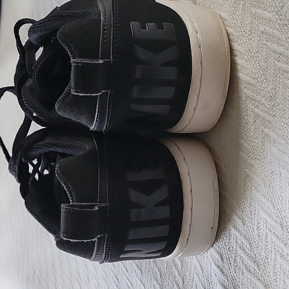 Nike women's sneaker - Picture 5 of 6